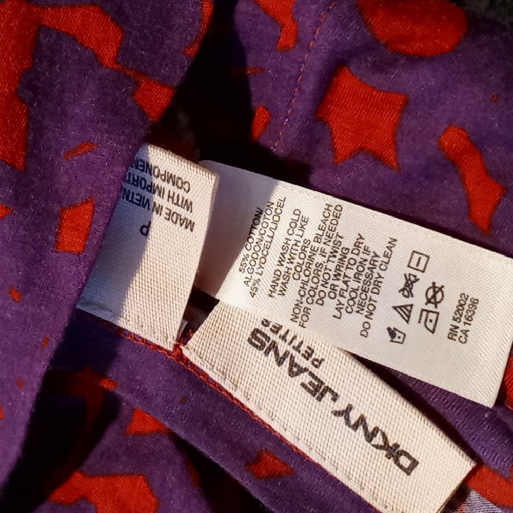 DKNY Long Sleeve - Picture 5 of 5